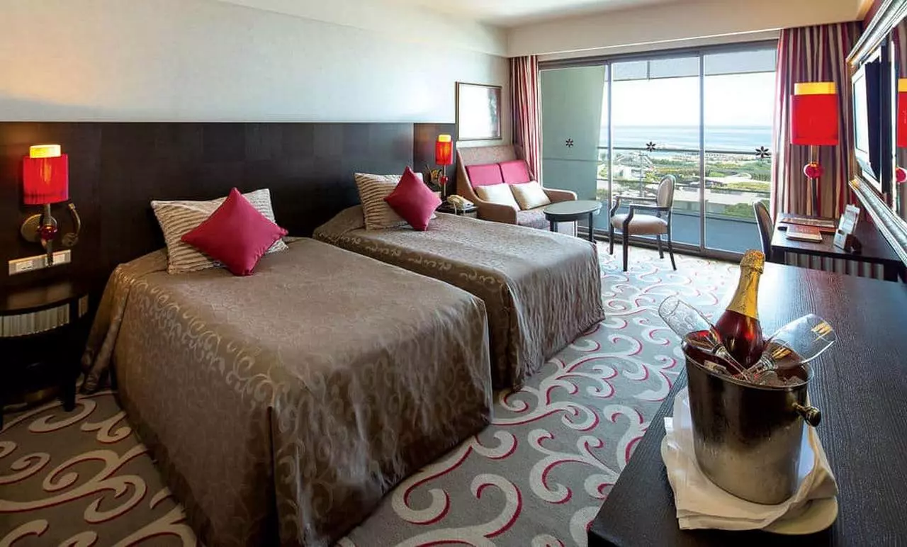 CORNELIADIAMOND_SHABAVIZ (6).jpg